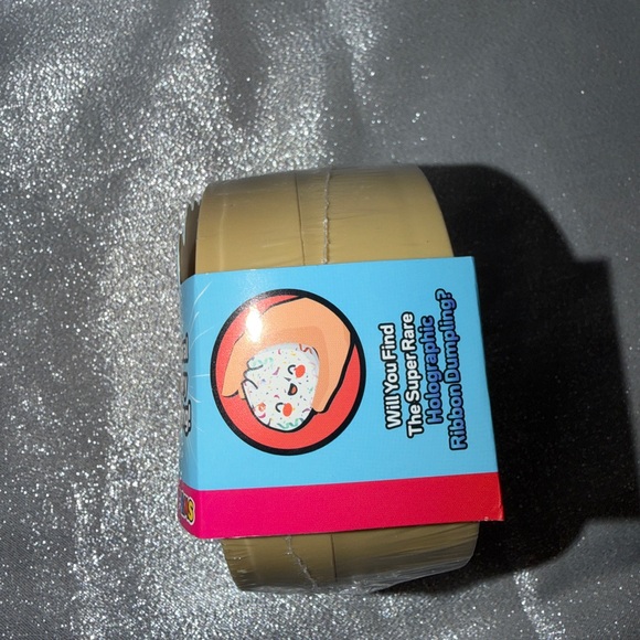 (1) Crazy Fun Rainbow Mystery Squishy Bun Dumpling - Holographic Ribbon Series - Picture 4 of 4